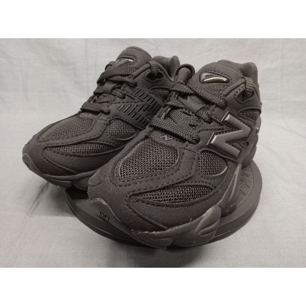 New Balance Boys 9060 Sneakers GC9060BB Suede Mesh Black Size 7 NEW NO BOX! - Picture 9 of 11